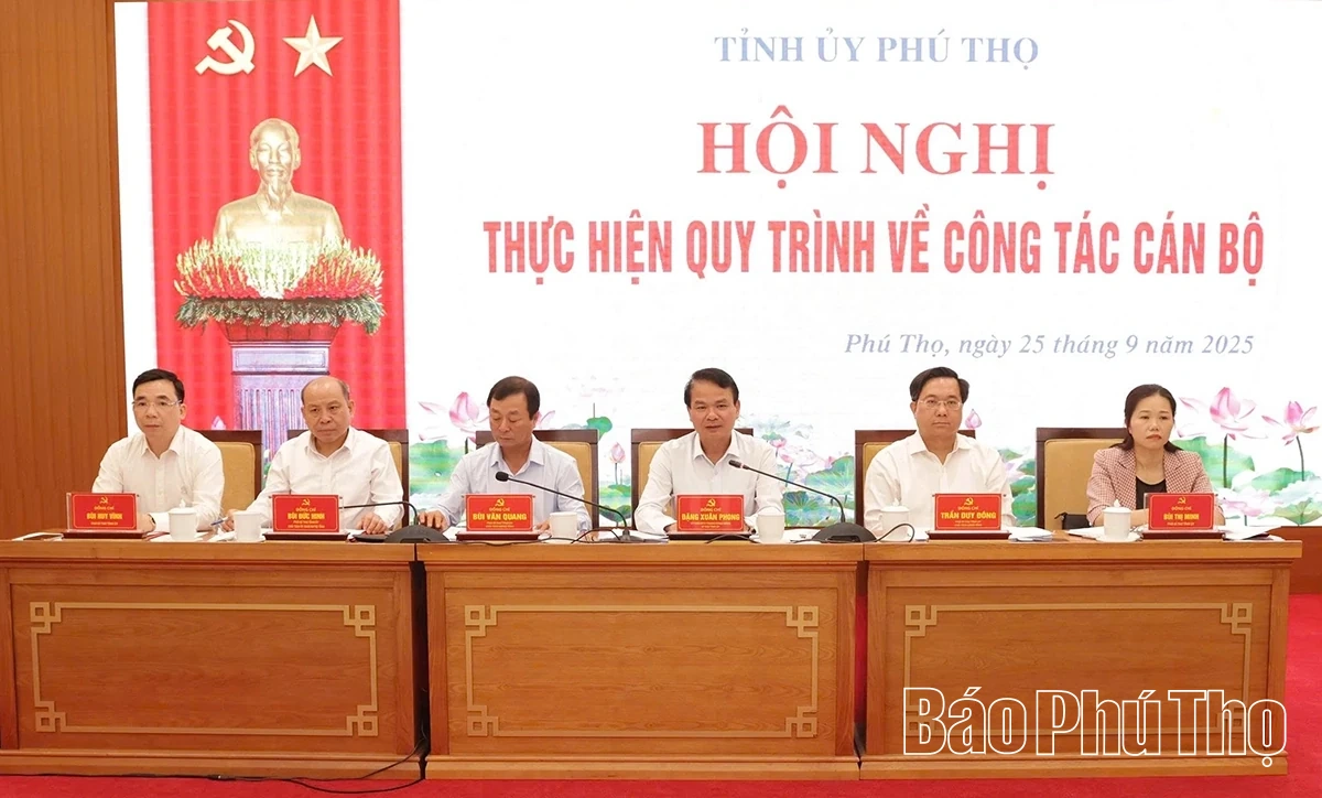 Thực hiện quy trình về công tác cán bộ và một số nội dung quan trọng