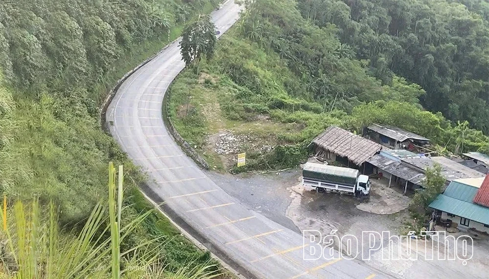 Ẩn họa sạt lở trên Quốc lộ 6 và nhu cầu giải pháp đồng bộ