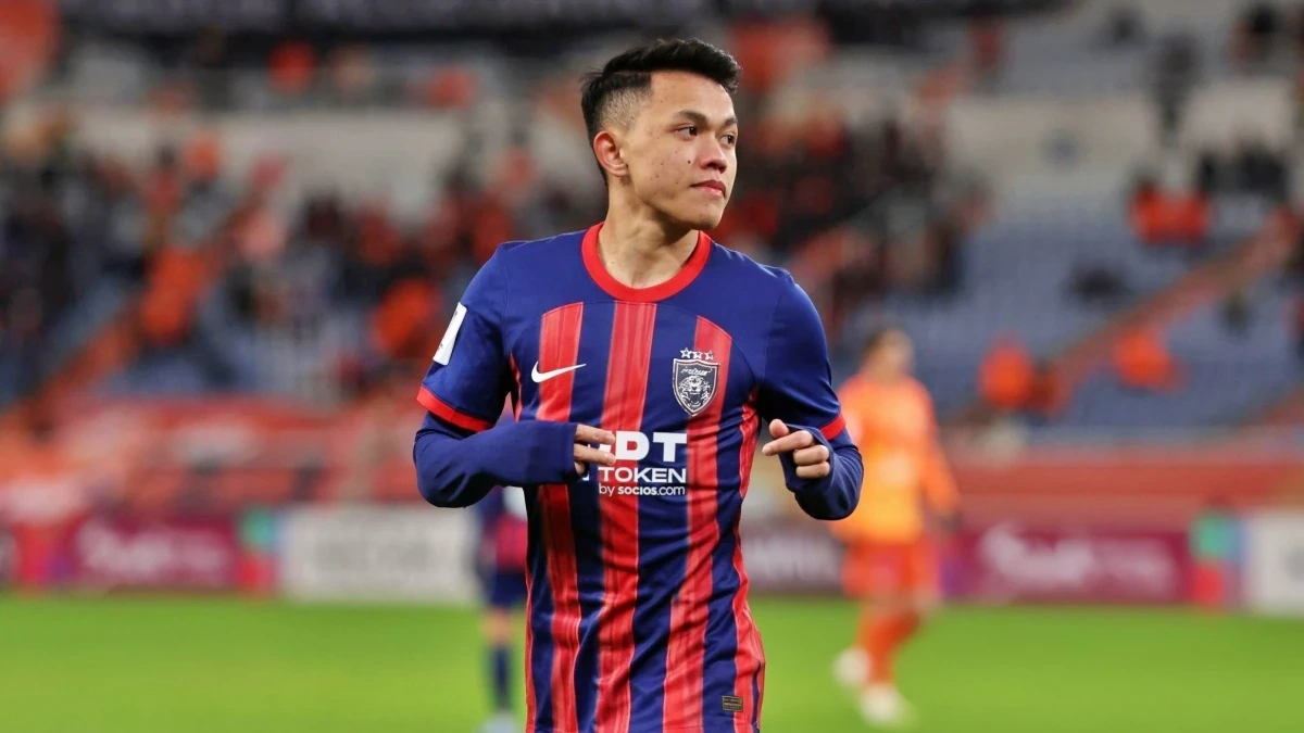 Cầu thủ bản địa Malaysia ghi dấu mốc lịch sử ở bóng đá châu Á