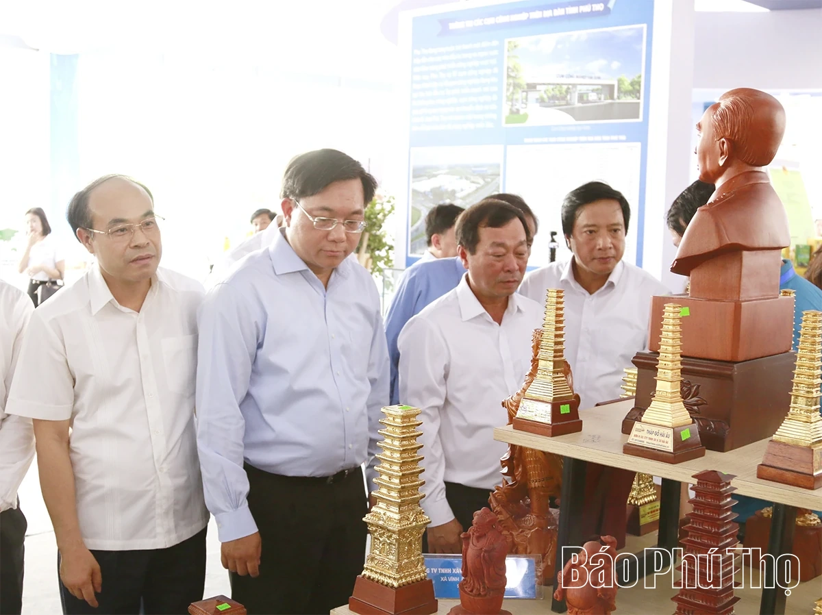 Khai trương không gian trưng bày Kinh tế - Xã hội của tỉnh