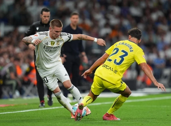 Real đẩy Barca xuống thứ hai La Liga