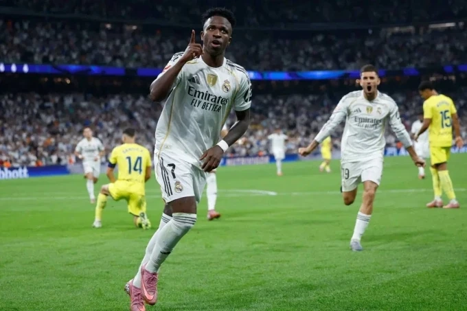 Real đẩy Barca xuống thứ hai La Liga