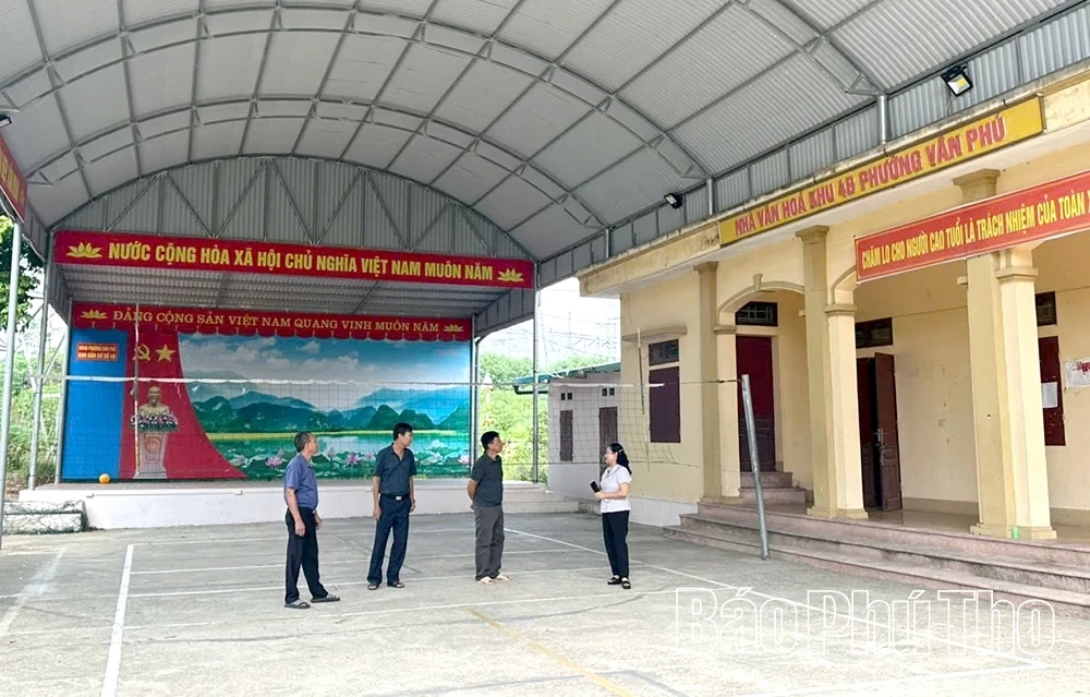 Chung sức làm đẹp tuyến đường Hùng Vương