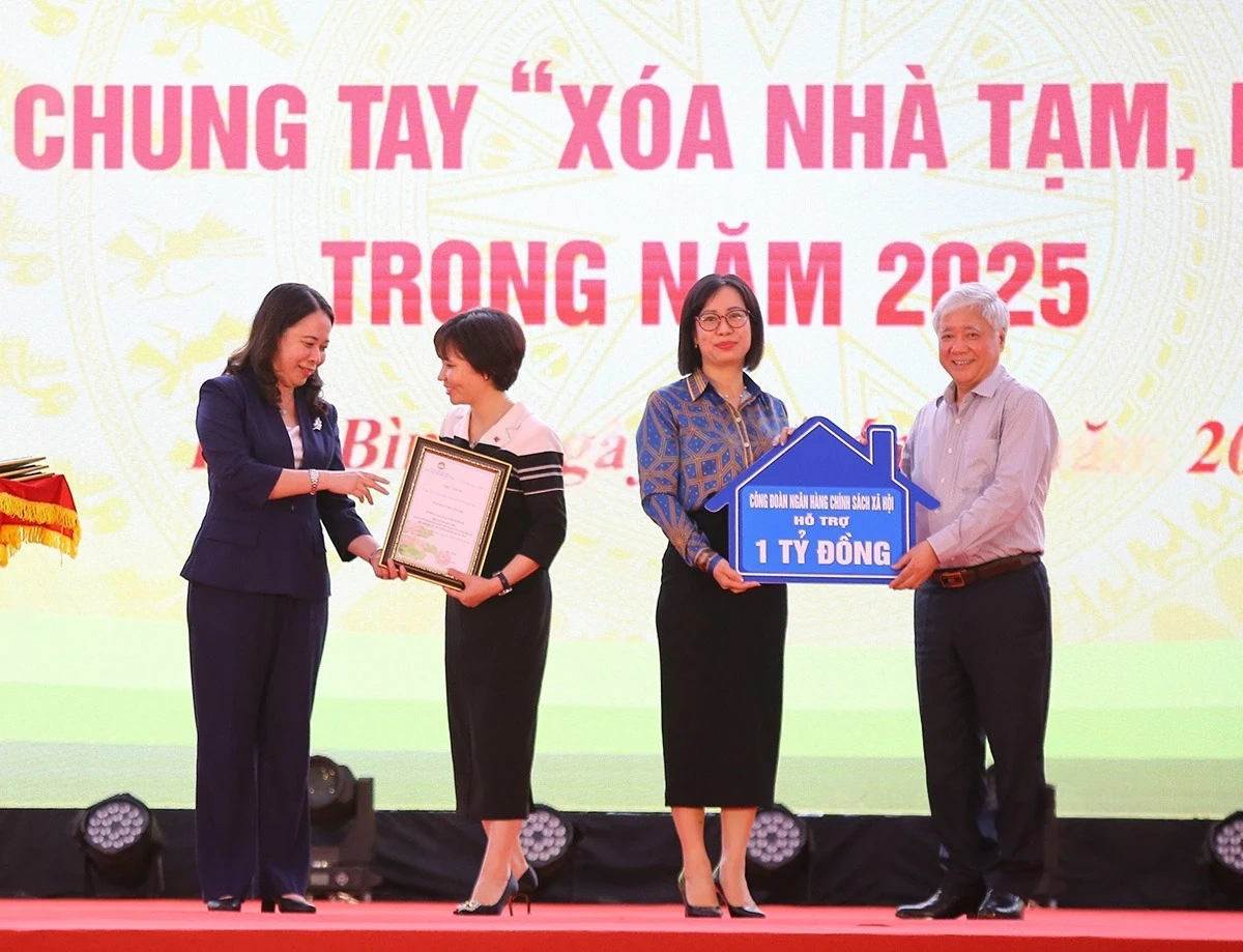 Xoá nhà tạm, nhà dột nát – Kỳ tích từ ý Đảng, lòng dân