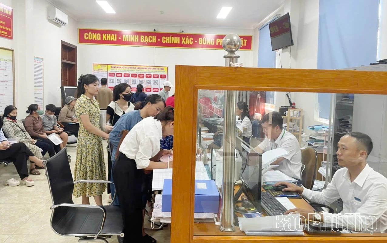 Xã Yên Thủy xây dựng nền hành chính hiện đại, phục vụ Nhân dân