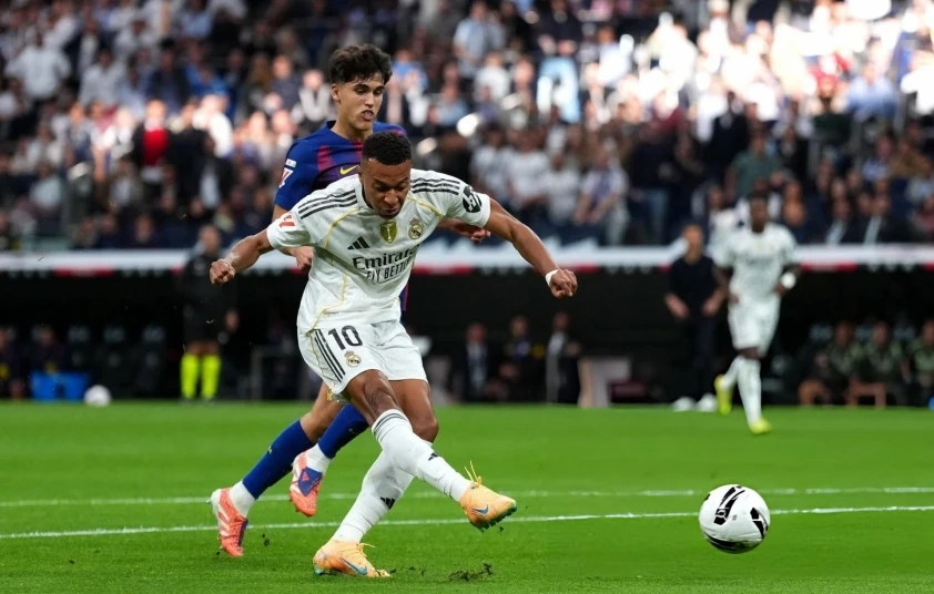 Mbappe và Bellingham tỏa sáng, Real thắng thuyết phục Barca