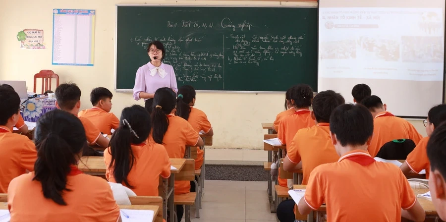 Giáo viên cao cấp phải có bằng thạc sĩ: Quy định cần thiết và phù hợp