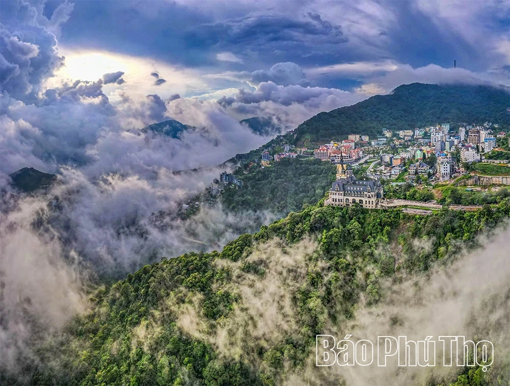 Biển mây Tam Đảo: Khoảnh khắc chạm vào kỳ ảo