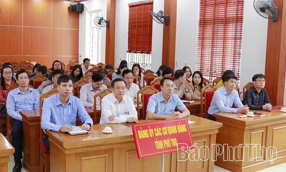 Đảng ủy các cơ quan Đảng tỉnh: Tập huấn ứng dụng Sổ tay đảng viên điện tử