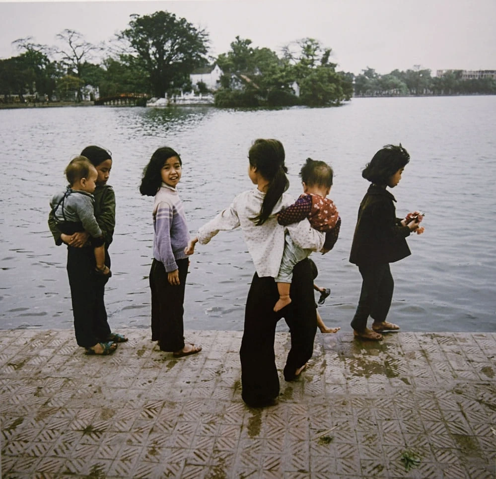 Những em bé Hà Nội 50 năm trước