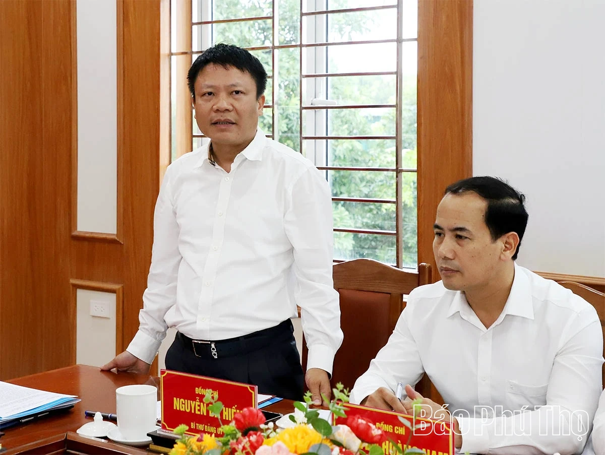 Chủ tịch UBND tỉnh Trần Duy Đông thăm và làm việc với 3 xã Sông Lô, Tiên Lữ, Sơn Đông