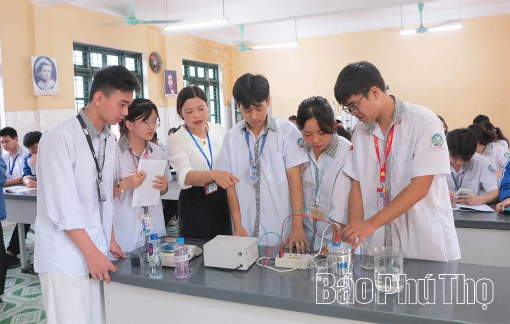 Tự hào 60 năm sự nghiệp “trồng người”