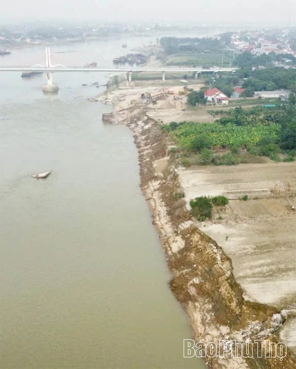 Sạt lở tại xã Sông Lô đang diễn biến phức tạp