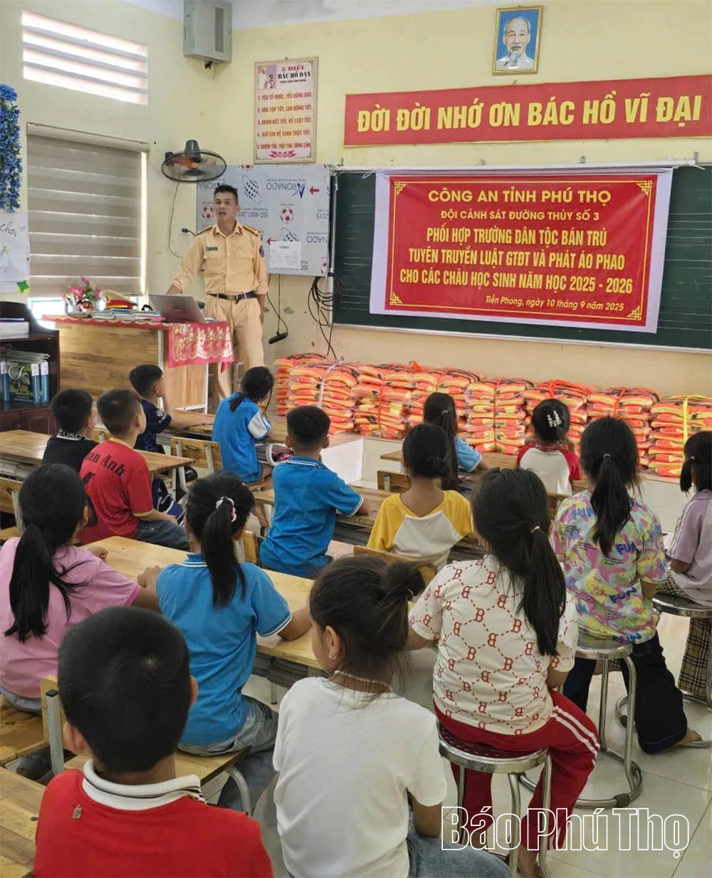 Giữ bình yên sông nước