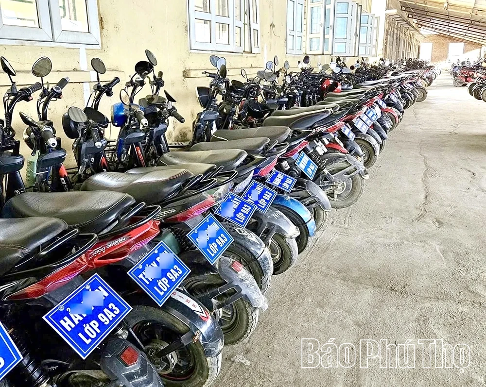 Trường THCS Ngọc Lập phát động gắn bảng tên trên xe đạp điện cá nhân cho học sinh