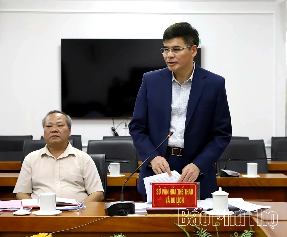 Phó Chủ tịch UBND tỉnh Phùng Thị Kim Nga làm việc với Sở Văn hóa, Thể thao và Du lịch