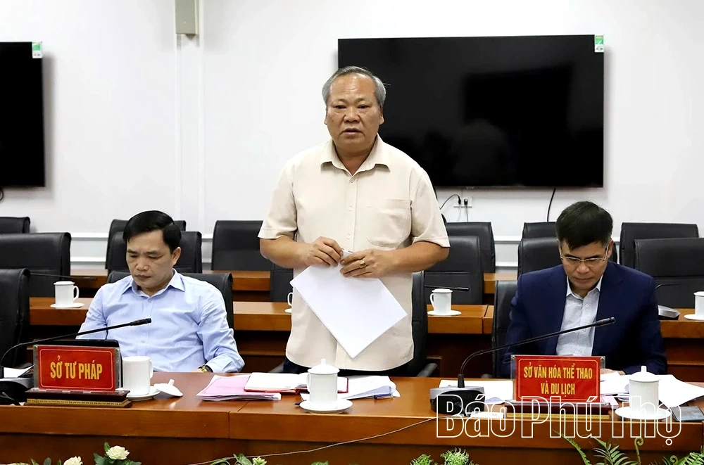 Phó Chủ tịch UBND tỉnh Phùng Thị Kim Nga làm việc với Sở Văn hóa, Thể thao và Du lịch