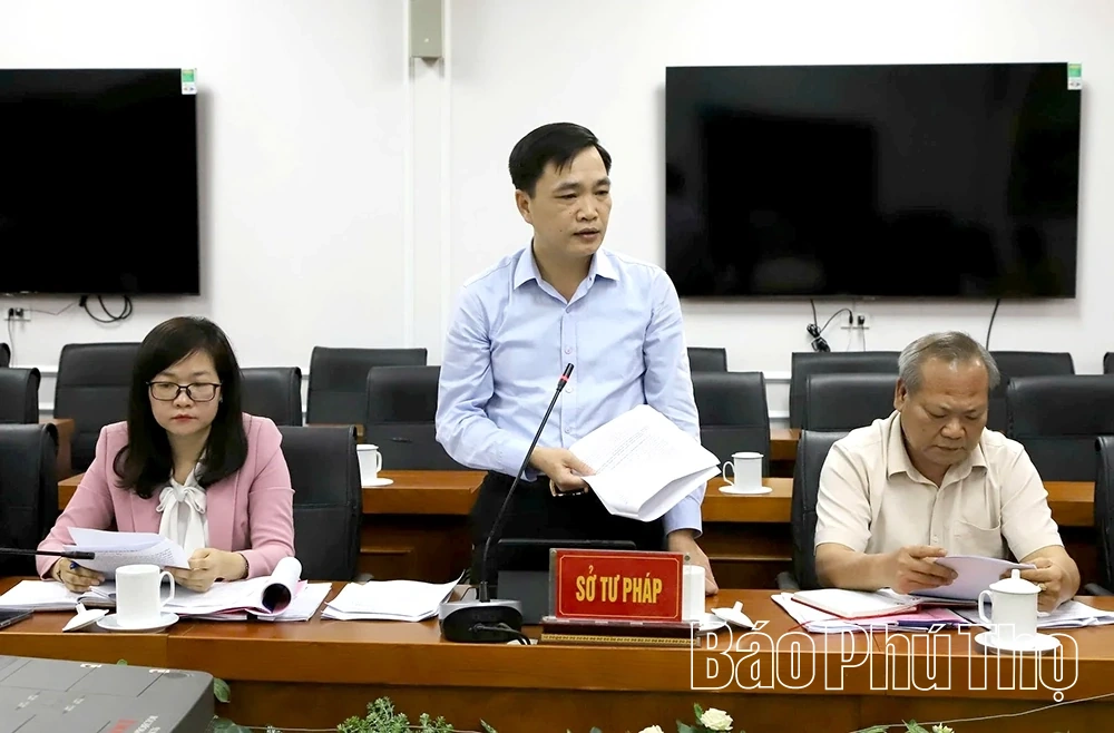 Phó Chủ tịch UBND tỉnh Phùng Thị Kim Nga làm việc với Sở Văn hóa, Thể thao và Du lịch