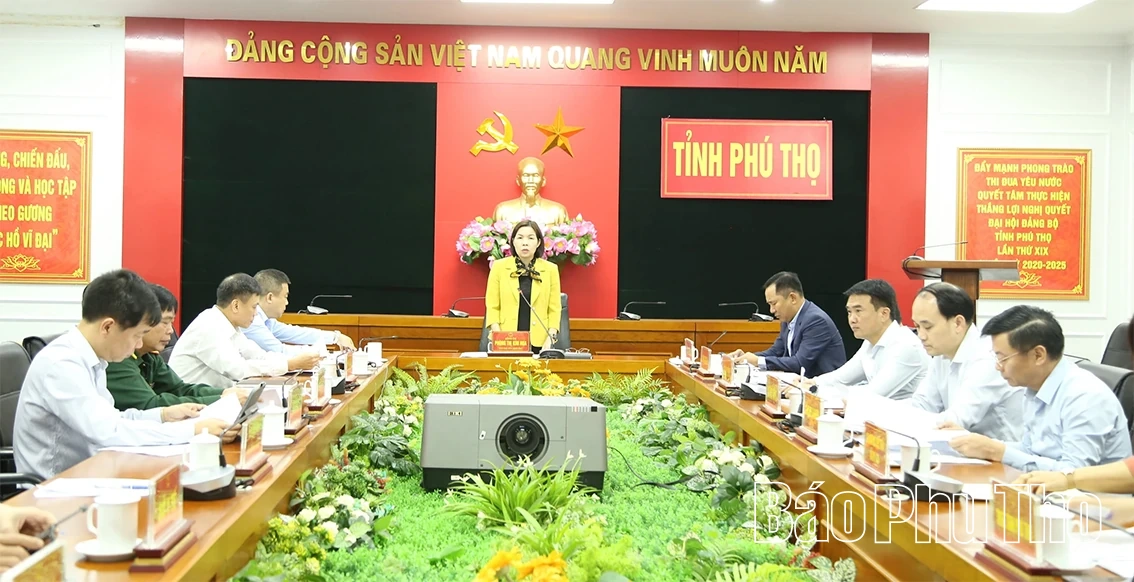 Cho ý kiến về công tác chống buôn lậu, gian lận thương mại và công tác quản lý cụm công nghiệp