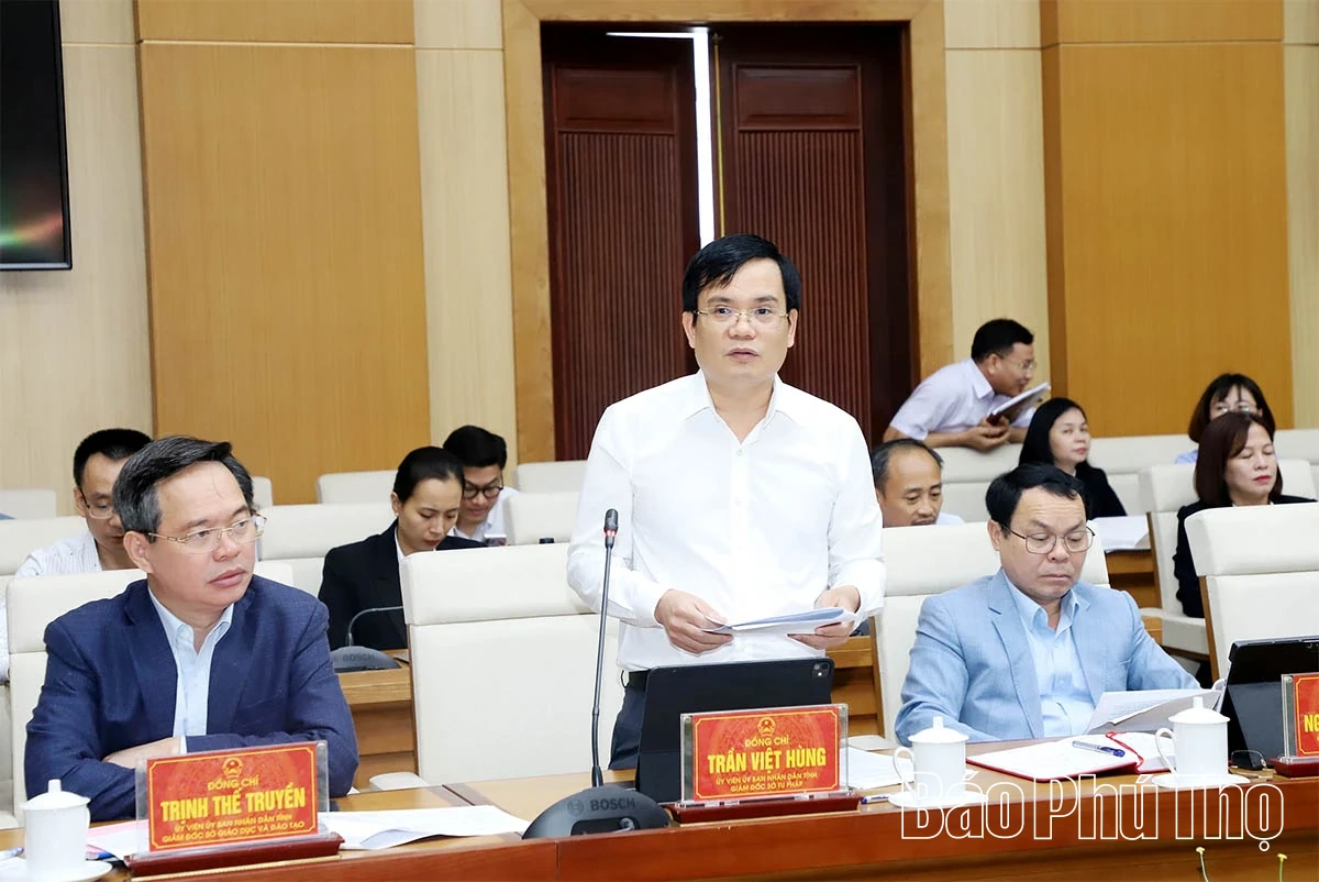 Thông qua 17 văn bản quy phạm pháp luật trình HĐND, UBND tỉnh và Chủ tịch UBND tỉnh ban hành