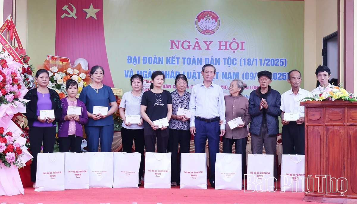 Khu 4, xã Xuân Lũng tổ chức Ngày hội Đại đoàn kết toàn dân