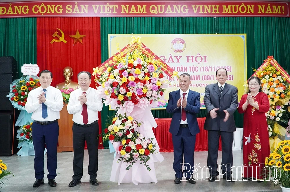 Ngày hội Đại đoàn kết tại khu Tân Hưng