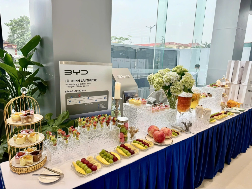 BYD Seal 5 ra mắt tại Phú Thọ: Sedan Hybrid hạng C nhận nhiều phản hồi tích cực