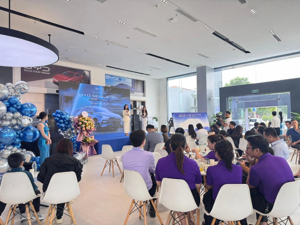 BYD Seal 5 ra mắt tại Phú Thọ: Sedan Hybrid hạng C nhận nhiều phản hồi tích cực