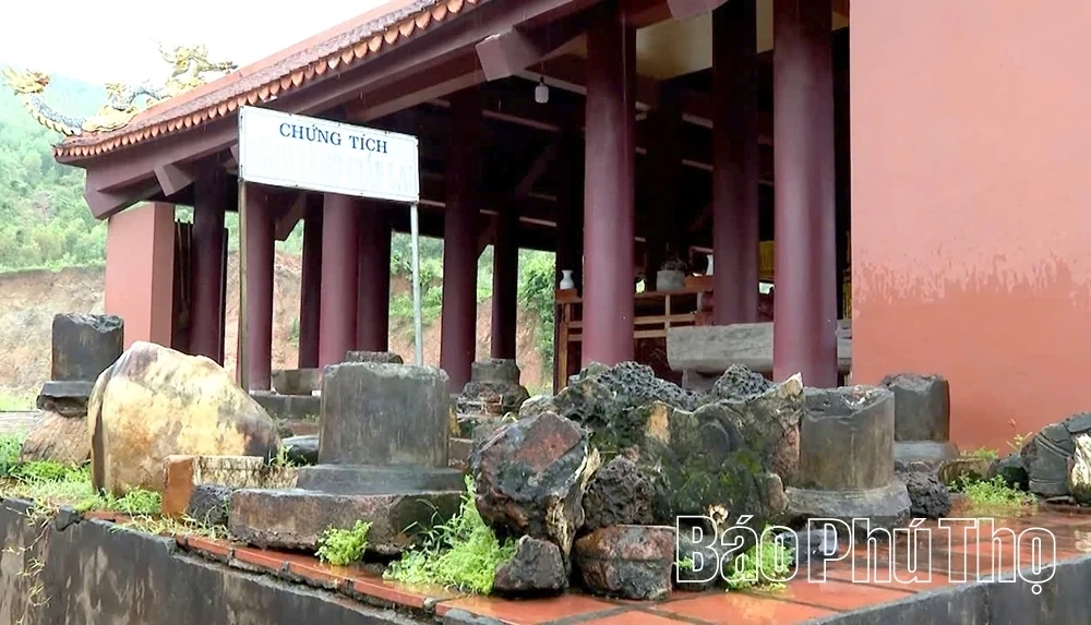 Chung Communal House – The Cultural Root of the Muong Community in Thanh Son