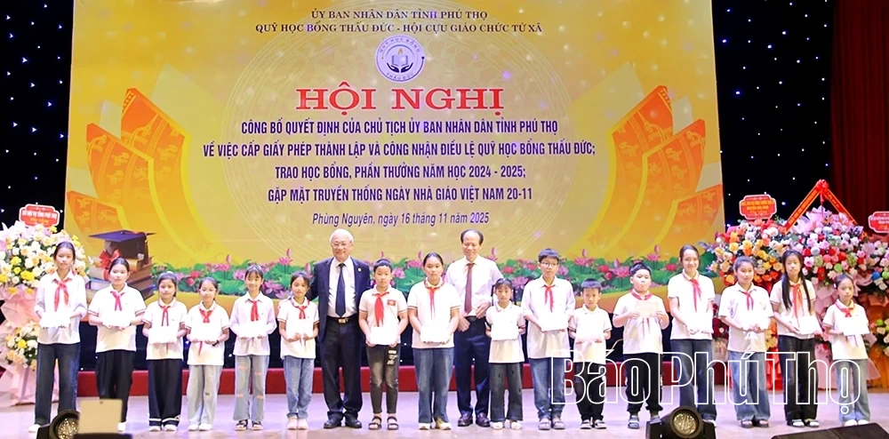 Công bố Quyết định thành lập Quỹ học bổng Thấu Đức