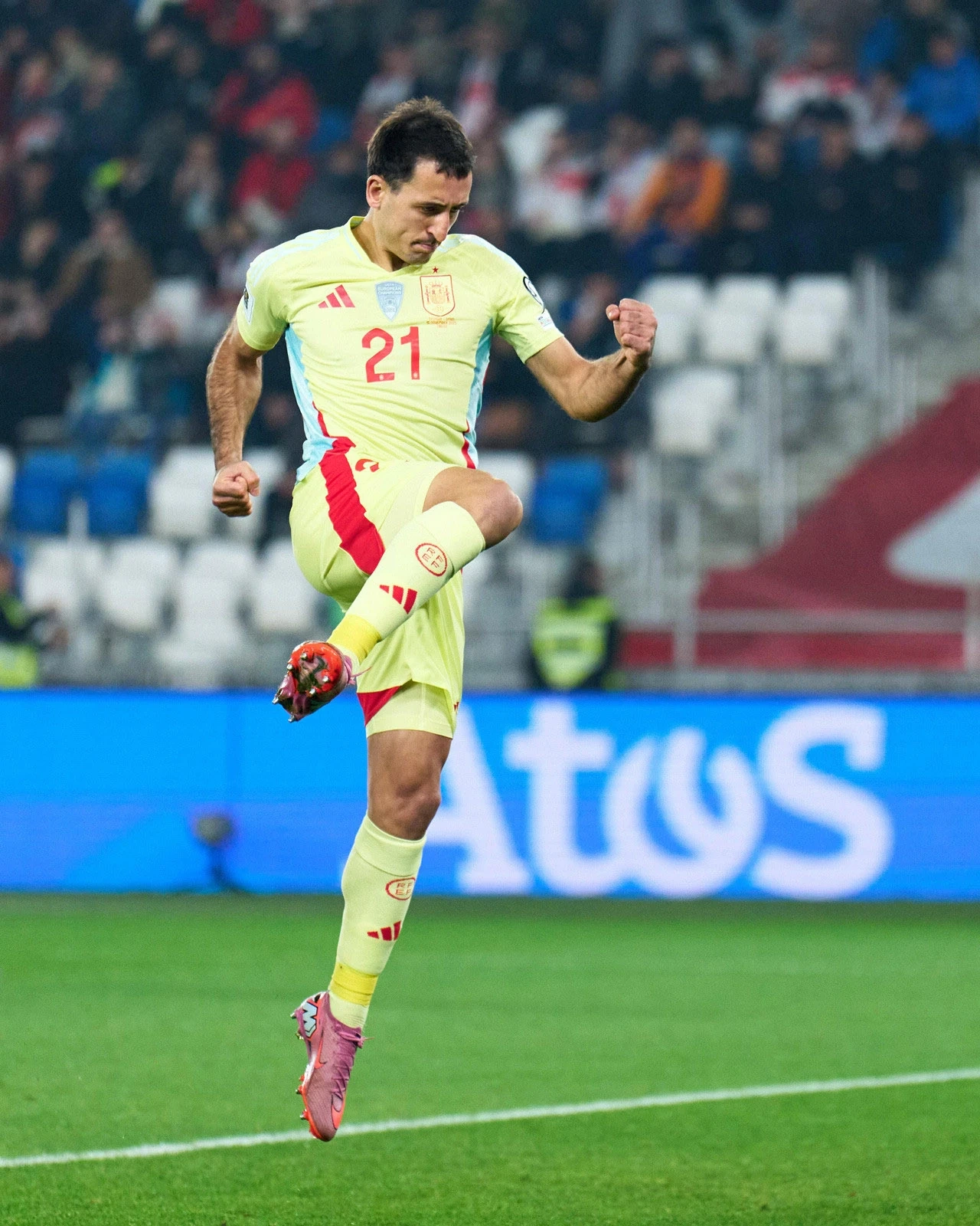 Tây Ban Nha lập kỷ lục mới: Không Lamine Yamal vẫn đầy quyền uy