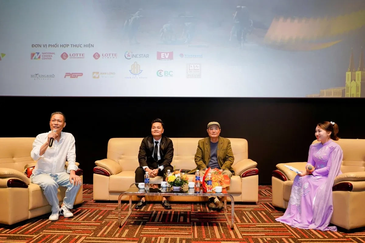 Mùi cỏ cháy khai mạc Tuần phim chào mừng LHP Việt Nam XXIV