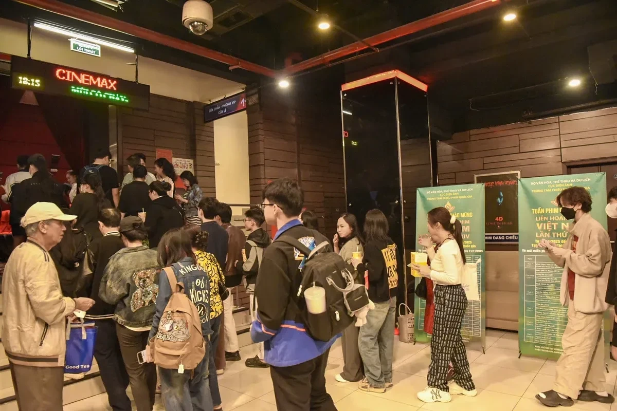 Mùi cỏ cháy khai mạc Tuần phim chào mừng LHP Việt Nam XXIV