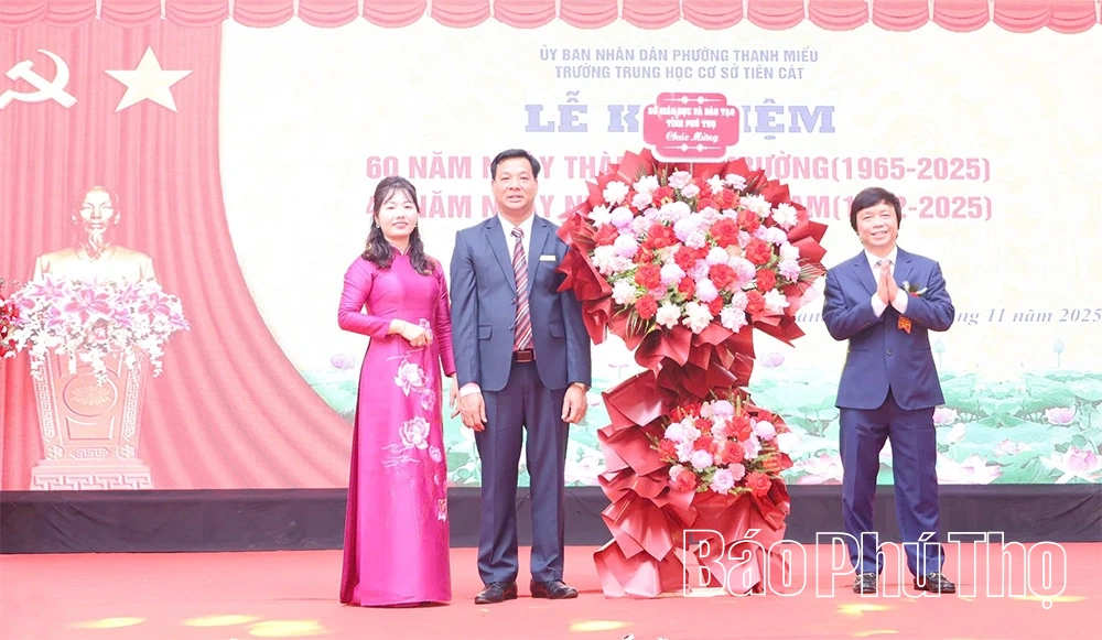 Kỷ niệm 60 năm thành lập Trường THCS Tiên Cát