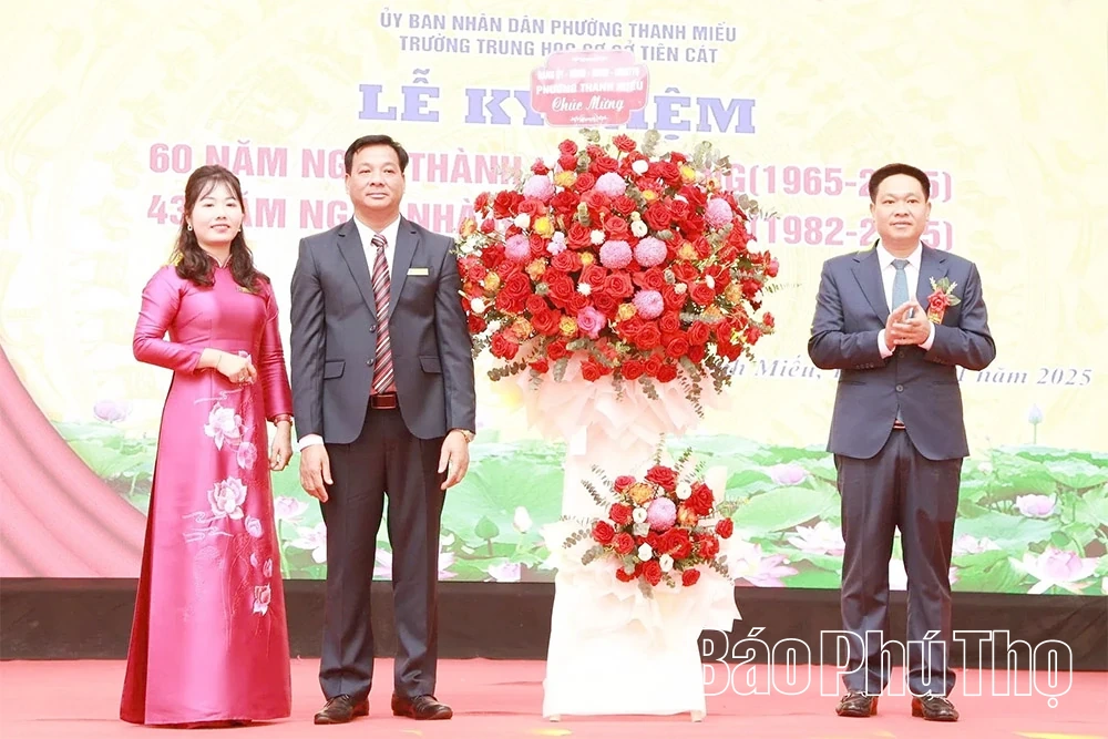 Kỷ niệm 60 năm thành lập Trường THCS Tiên Cát