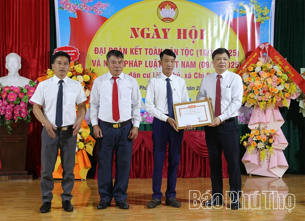 Ngày hội đại đoàn kết toàn dân tộc tại Khu dân cư Liên Phú, xã Chí Đám