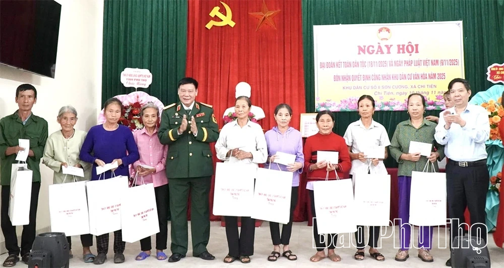 Ngày hội đại đoàn kết tại khu 8 Sơn Cương, xã Chí Tiên