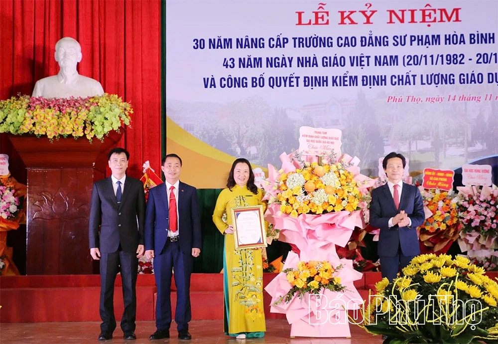 Trường Cao đẳng sư phạm Hòa Bình kỷ niệm 43 năm Ngày Nhà giáo Việt Nam