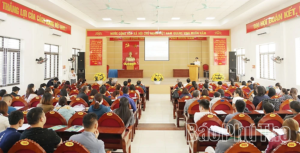 Hội nghị triển khai đề án 3389/QĐ-BTC và Kế hoạch 3352/QĐ-CT “60 ngày cao điểm chuyển đổi mô hình từ thuế khoán sang kê khai đối với hộ kinh doanh”