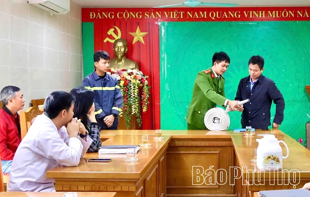 Bồi dưỡng, huấn luyện nghiệp vụ PCCC tại Bệnh viện Phục hồi chức năng Vĩnh Phúc