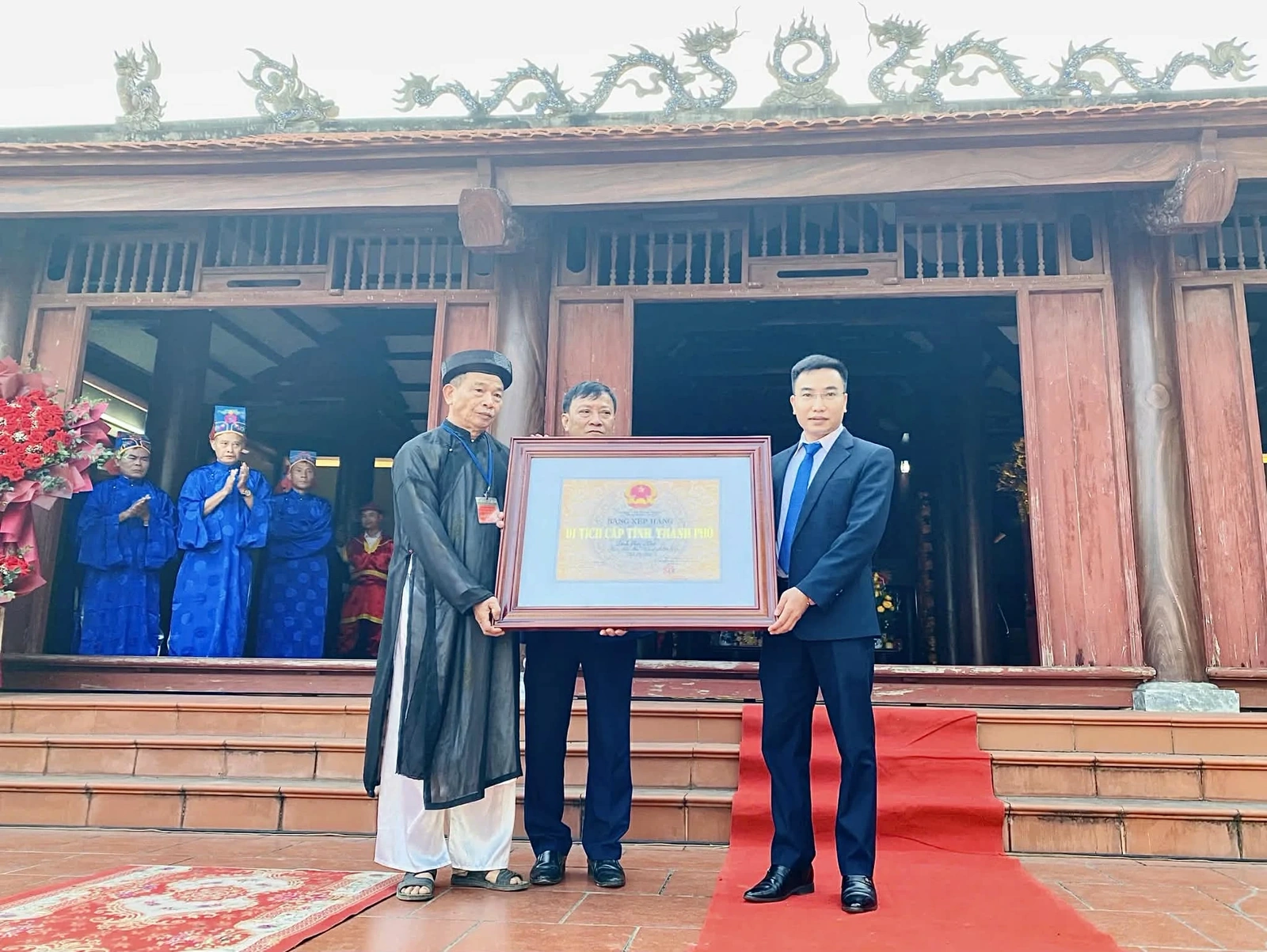 Lễ hội truyền thống và đón Bằng xếp hạng Di tích lịch sử văn hóa cấp tỉnh Đình San Mai