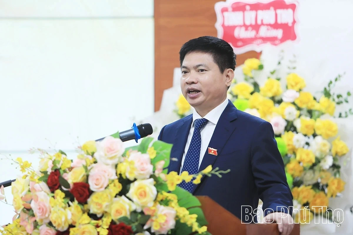 Bí thư Tỉnh ủy Trương Quốc Huy thăm, chúc mừng Bệnh viện Đa khoa tỉnh Phú Thọ nhân kỷ niệm 60 năm thành lập