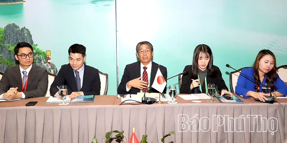 Chủ tịch UBND tỉnh Trần Duy Đông tiếp, làm việc với Đại sứ Đặc mệnh toàn quyền Nhật Bản