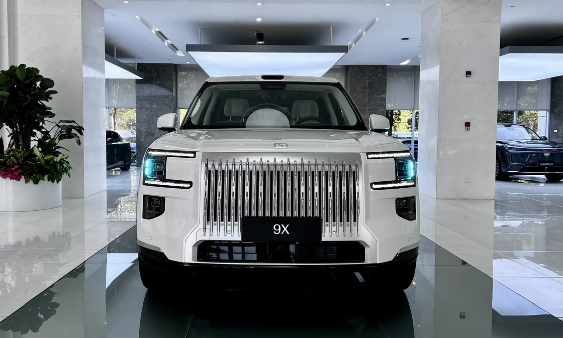 Zeekr 9X - SUV hybrid hạng sang giá từ 64.000 USD