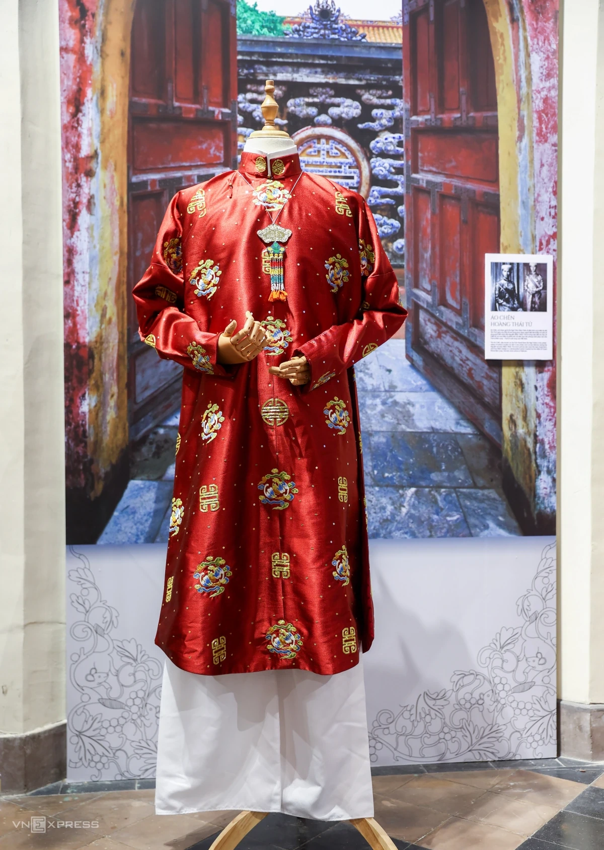 Triển lãm tái hiện y phục Việt qua ba thế kỷ