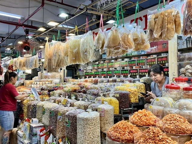 Hộ kinh doanh sẽ nộp thuế trên lãi