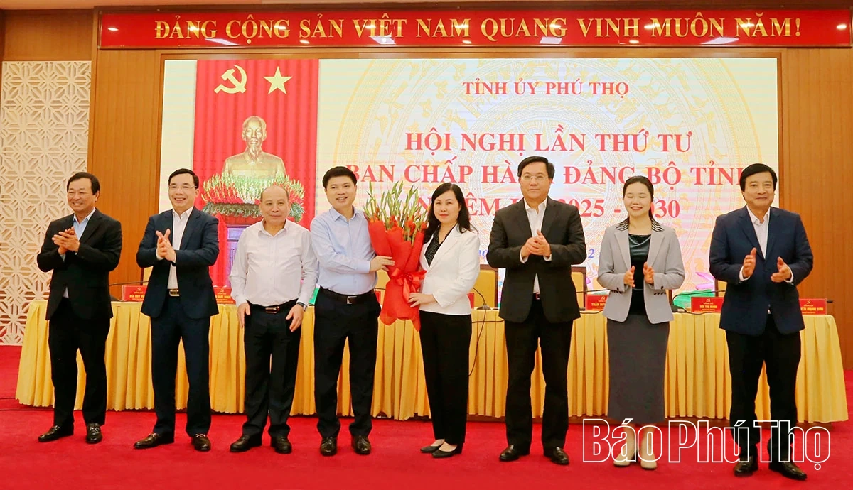 Phấn đấu hoàn thành các chỉ tiêu kinh tế - xã hội năm 2025 đạt kết quả cao