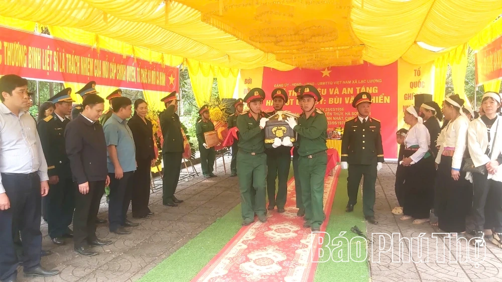 Xã Lạc Lương tổ chức lễ đón nhận và an táng hài cốt liệt sỹ