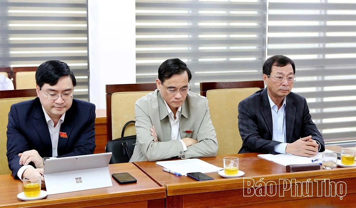 Thảo luận sôi nổi đối với nhiều nội dung trình tại Kỳ họp thứ Hai