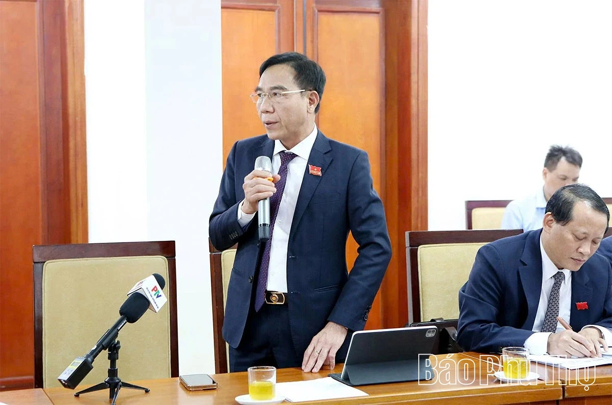 Thảo luận sôi nổi đối với nhiều nội dung trình tại Kỳ họp thứ Hai